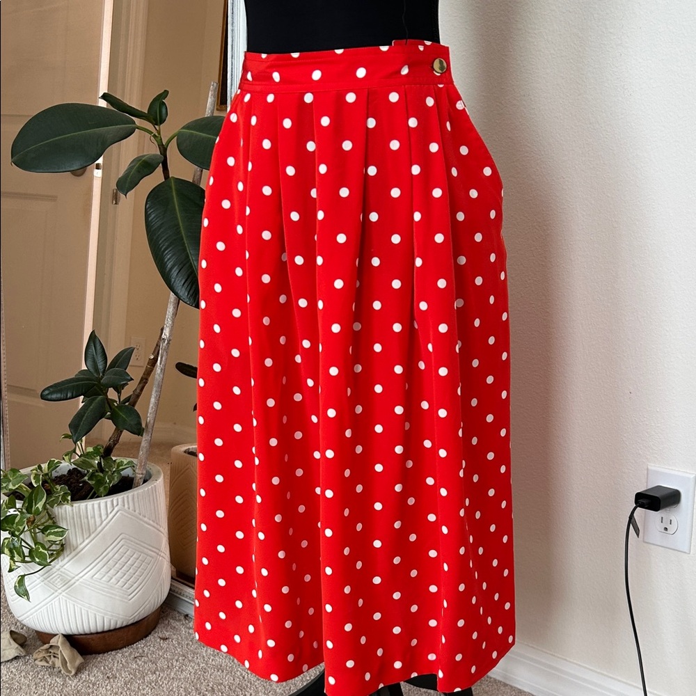Chaus Petite orange  Polka Dot vintage Skirt with pockets